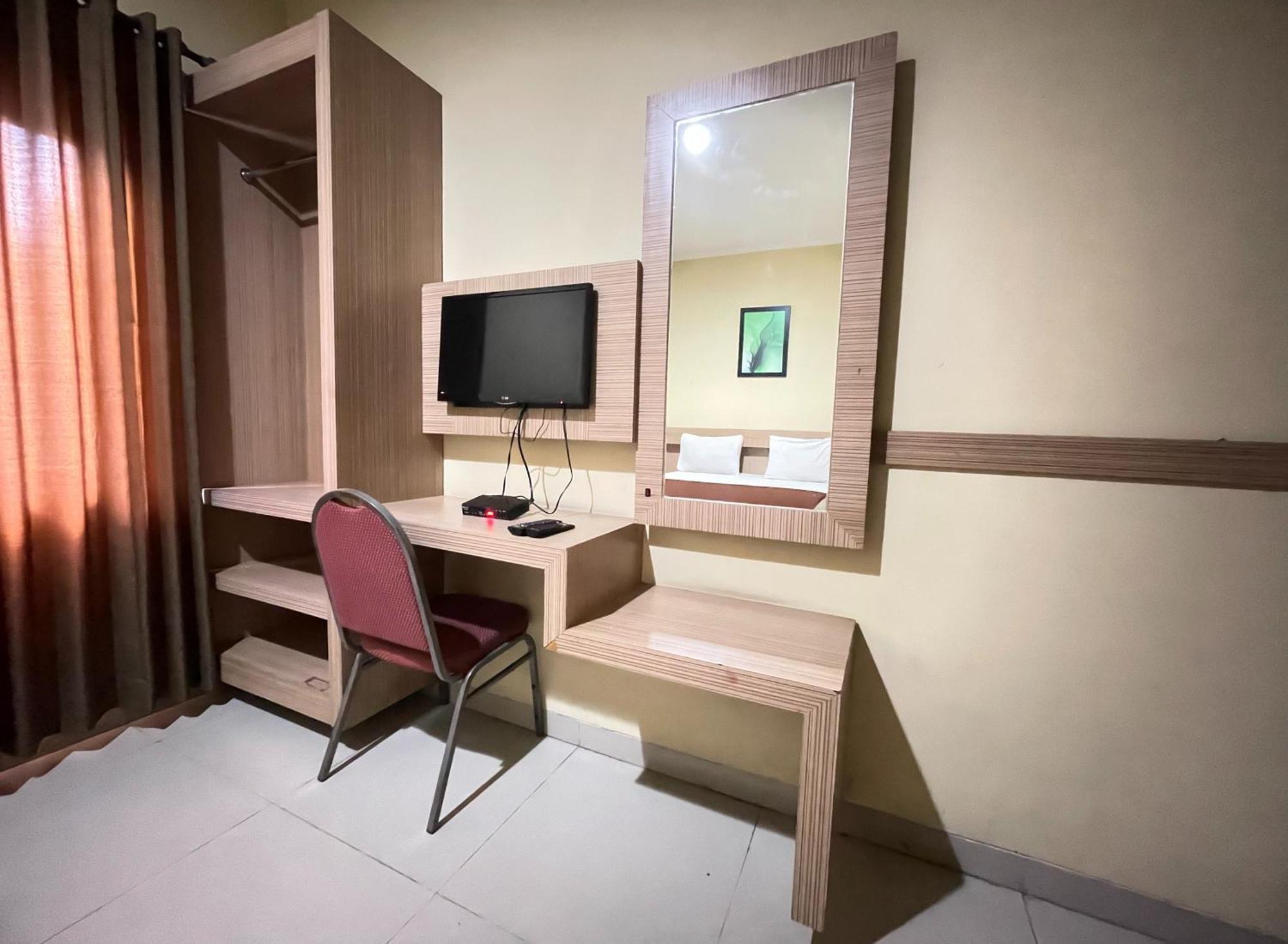 Hotel Cemara Hijau Bandung Eksteriør billede