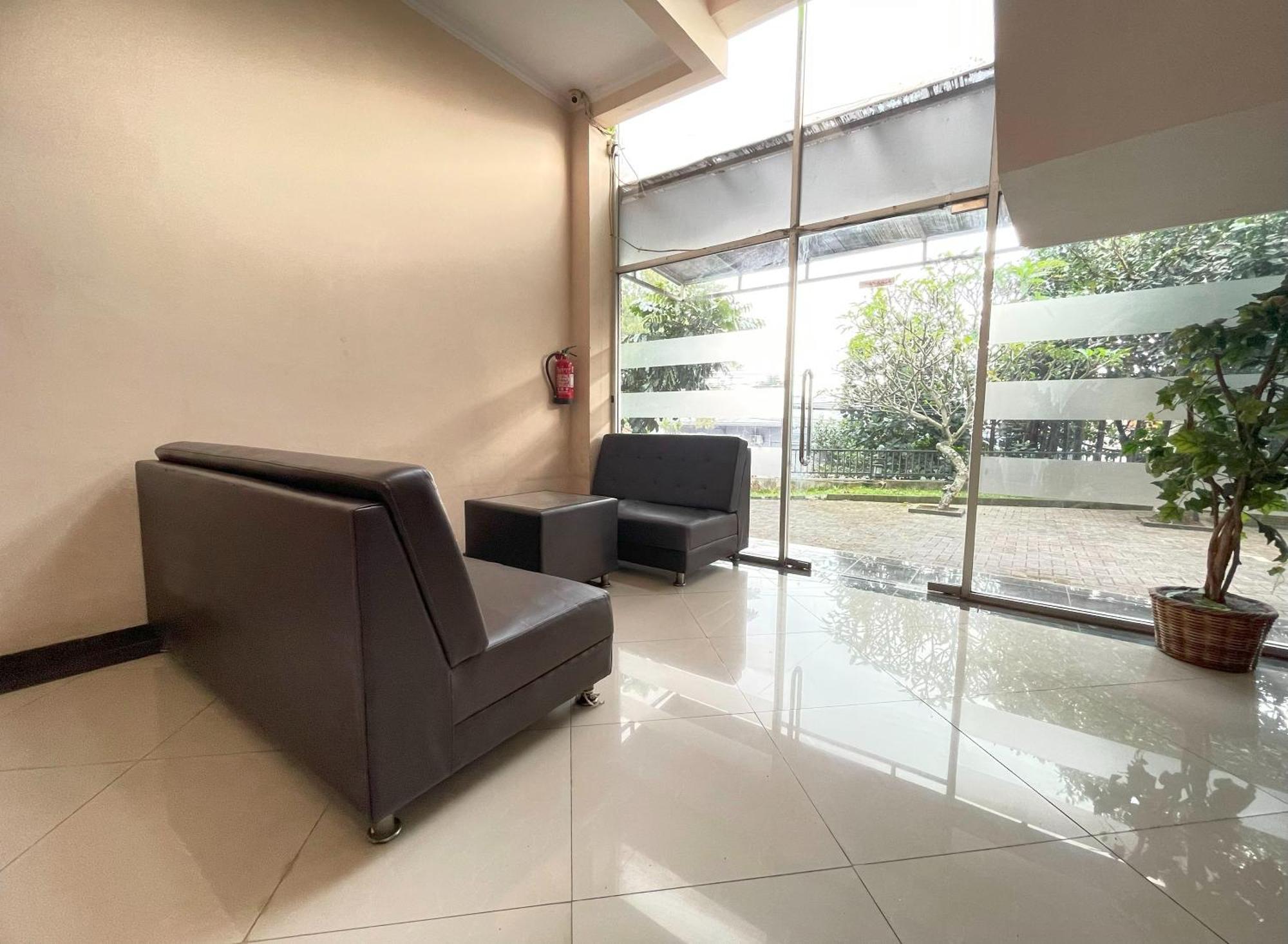 Hotel Cemara Hijau Bandung Eksteriør billede